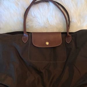 Barely been used Longchamp Bag!!!!